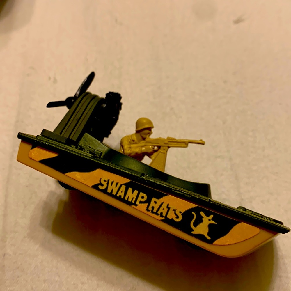 Vintage Matchbox Lesney Superfast Swamp Rats Boat  Green Light Tan 1976 LOOSE